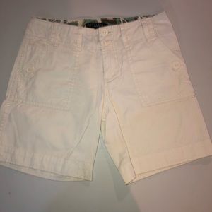 New w/o tag khaki shorts